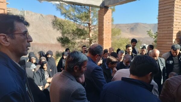 تشییع مادر شهید روستای یاسه چای با حضور گسترده مردم