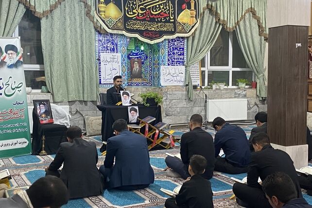 محفل انس با قرآن به یاد رهبر شهید انقلاب