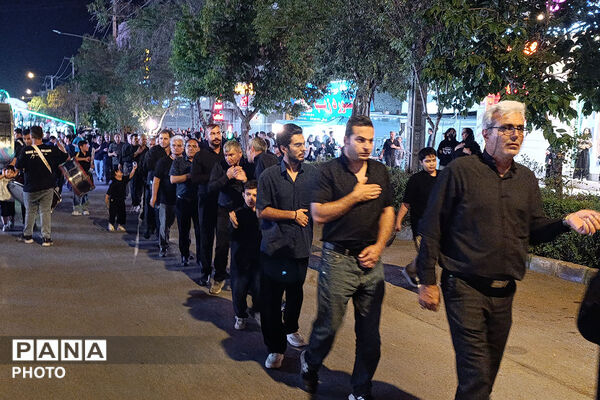بجنورد یکپارچه در سوگ حسین(ع)