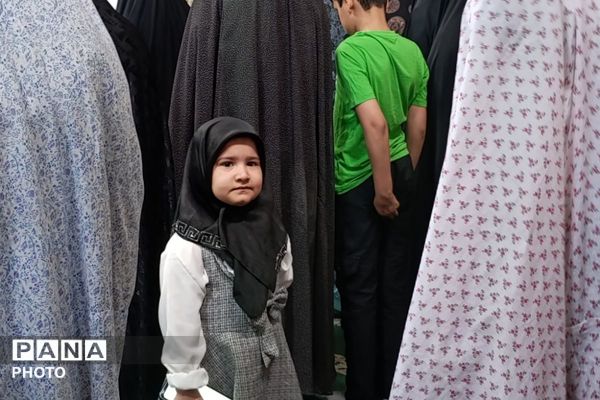 خانواده های ملاردی با «لبیک یا خامنه ای» پای کار نظام ایستاده اند