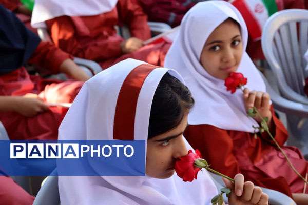 شکفتن لاله‌های دانش در دبستان حضرت رقیه کوهدشت؛ آغاز سال تحصیلی با شمیم ایثار و مقاومت