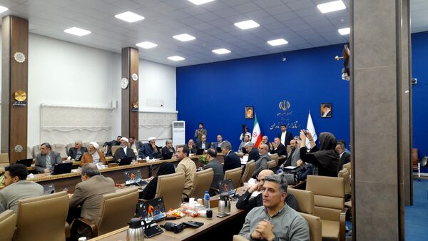 تماشای کشتی المپیک در استانداری مازندران با حضور وزیر آموزش و پرورش