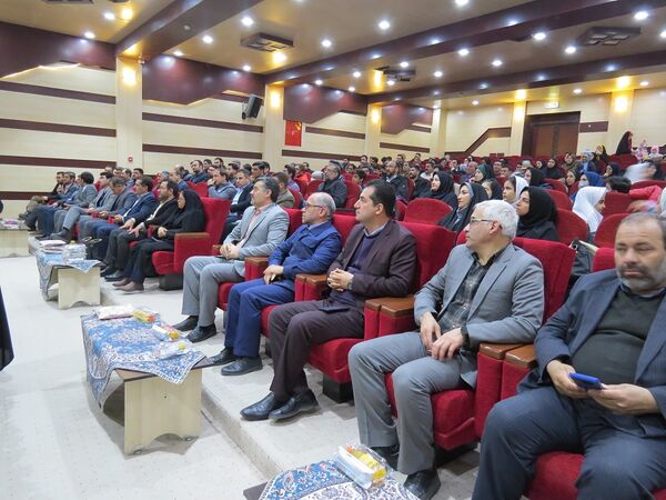 آیین تجلیل از منتخبان طرح و برنامه‌های دوره ابتدایی استان خراسان شمالی