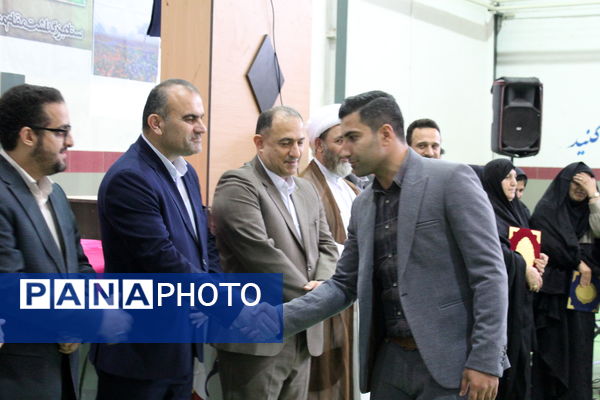 همایش روز معلم در بندپی شرقی 