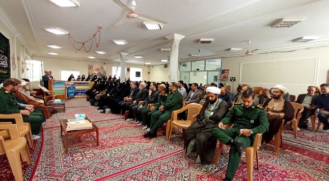 تکریم معلمان و دانش‌آموزان نخبه سمپاد بروجرد با حضور امام جمعه و مدیرآموزش و پرورش بروجرد 