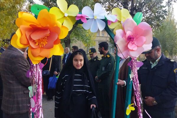 حرکت دختران دیار برف و ایمان به‌سوی سرزمین ایثار