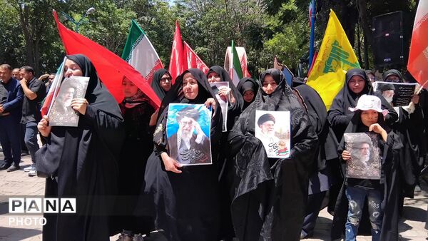ویژه‌برنامه همگام با تشییع کنندگان آقای شهید ایران در اهر