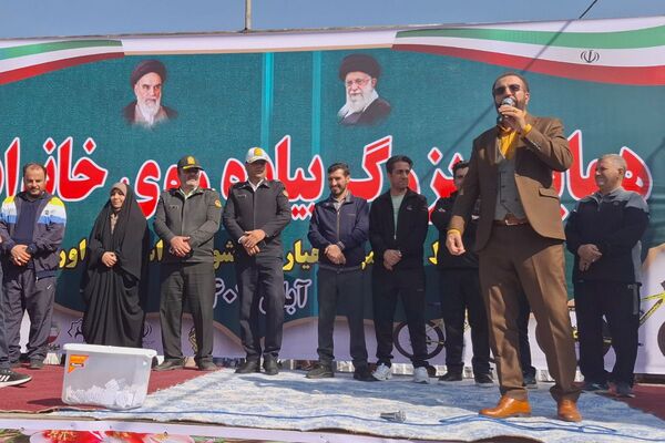  همایش بزرگ پیاده روی خانوادگی در نسیم‌شهر 