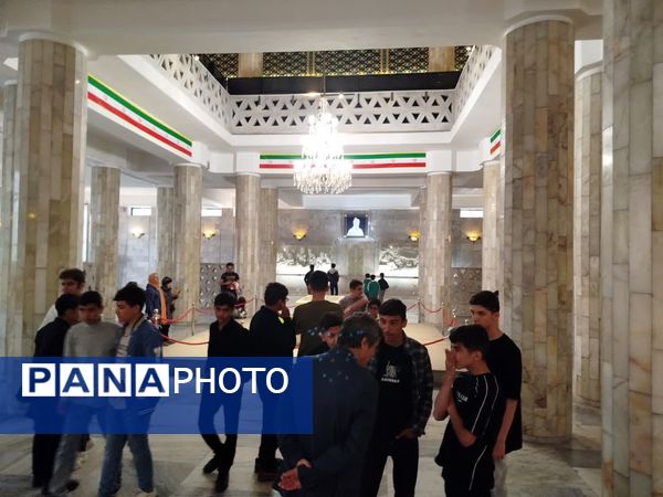 برگزاری اردوی تفریحی ـ زیارتی دبیرستان نمونه دولتی دانش به مقصد مشهد مقدس