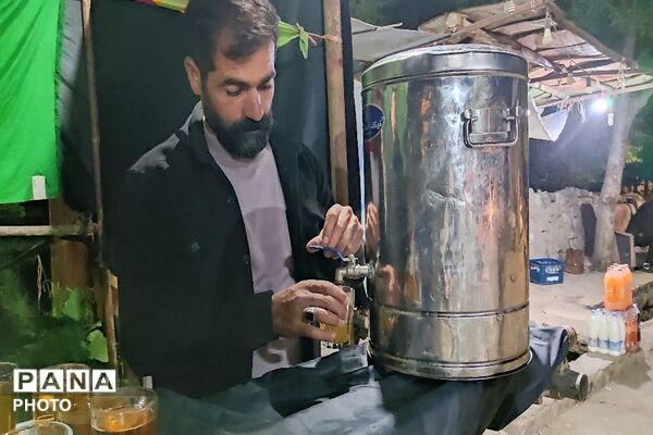 خدمت رسانی موکب حسینیه شهدای شهر بار نیشابور در اجتماعات شبانه
