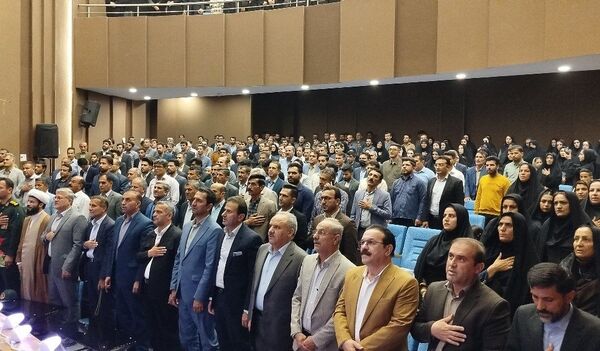 جشنی به پاس قدردانی از معلمان در لردگان