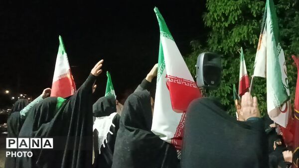 هشتاد و نه شب حضور در خیابان