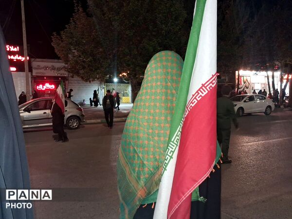 مردم پای کار ایران