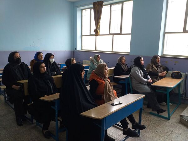 جشنواره همیار معلم در دبیرستان دخترانه شهید همت ملارد