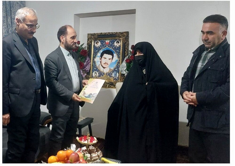 وظیفه ذاتی ما،ترویج فرهنگ ایثار و شهادت است