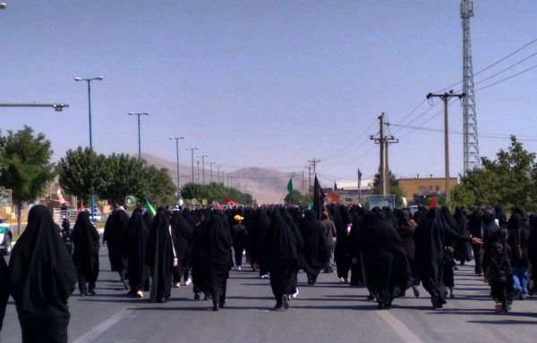 قدم‌های عاشقی از نافچ تا وردنجان به یاد کربلا