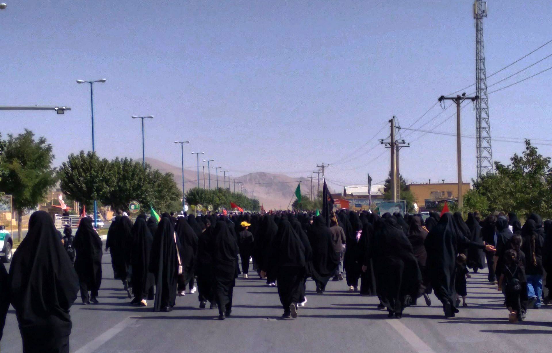 قدم‌های عاشقی از نافچ تا وردنجان به یاد کربلا