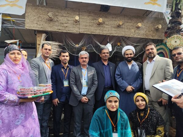 بازدید معاون پرورشی و فرهنگی وزارت آموزش و پرورش از نمایشگاه دستاوردهای کانون‌های فرهنگی تربیتی استان بوشهر