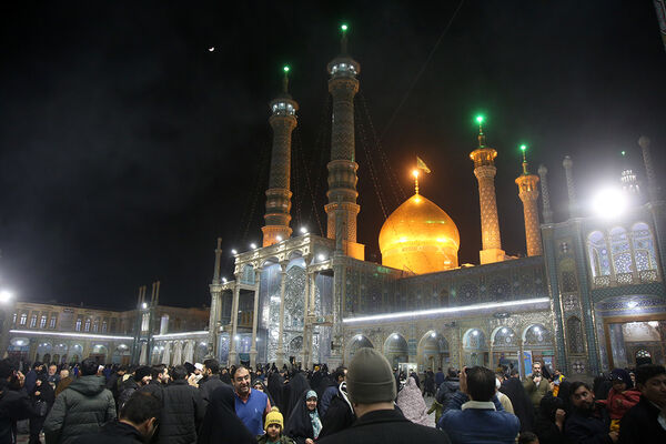 حرم حضرت معصومه(س) در شب آرزوها