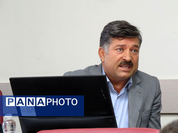 برگزاری شورای معاونان آموزش و پرورش با حضور استاندار 