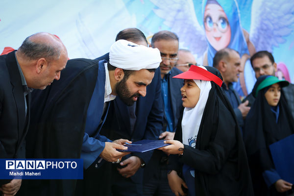 شور عاطفه‌ها و مشق همدلی