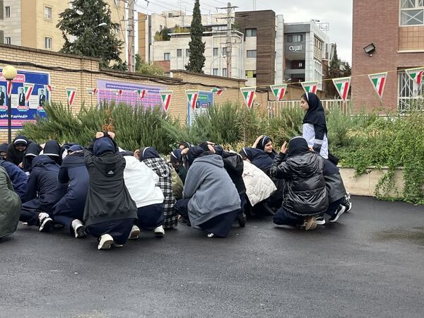 مانور زلزله در مدرسه بانو خاکره شیراز