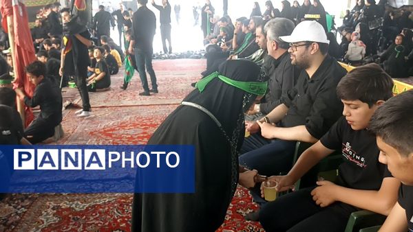 برگزاری مراسم احلی من العسل در شهرضا 