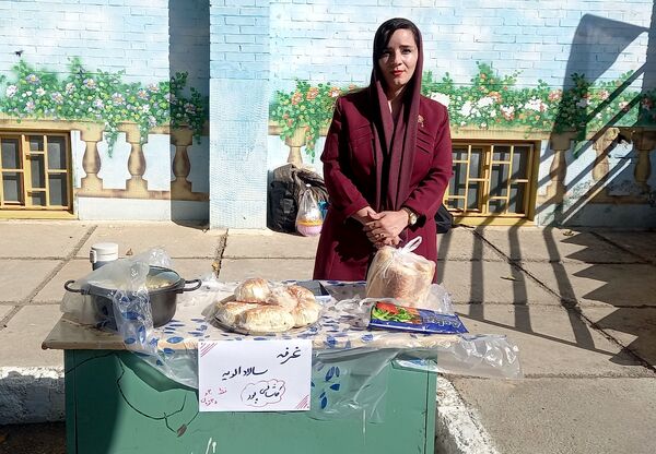 ویژه برنامه ولادت حضرت زینب(س) و روز پرستار در آموزشگاه کاشانی پور ملارد 