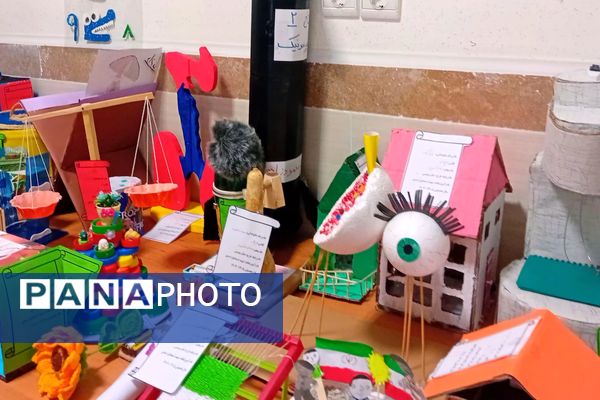 نمایشگاه جابربن حیان در مدارس رباط‌کریم