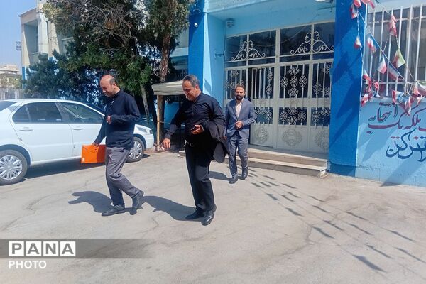 بازدید کارشناسان اداره کل آموزش و پرورش شهرستانهای استان تهران از کانون شهید رجایی شهرری