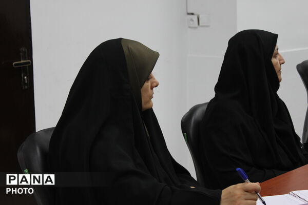 انتصاب سرگروه‌های قطب‌های پرورشی در جلسهٔ کمیته کیفیت‌بخشی اسلامشهر