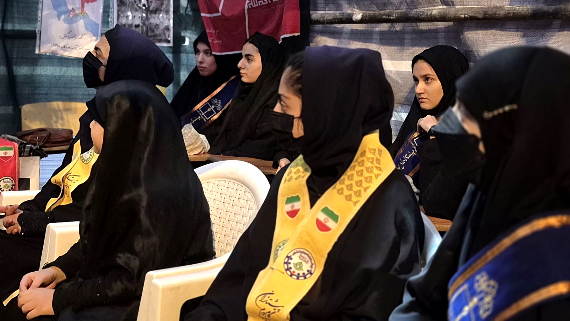 از کلاس درس تا خدمت؛ موکب بسیج و دانش‌آموزی پیشگامان جهاد تبیین و خدمت