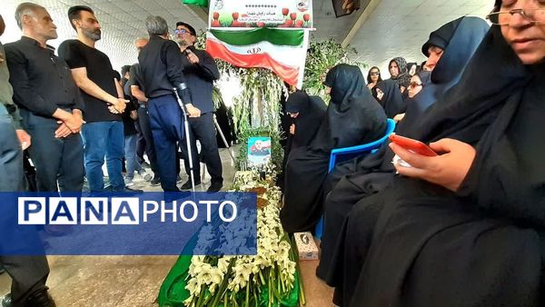 حزن عاشورایی در گلزار شهدای سیدمحمد کازرون