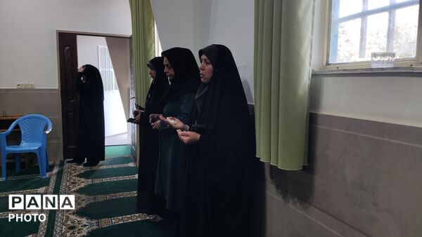 مراسم سه شنبه های مهدوی در دبیرستان متوسطه اول امام حسین علیه السلام 