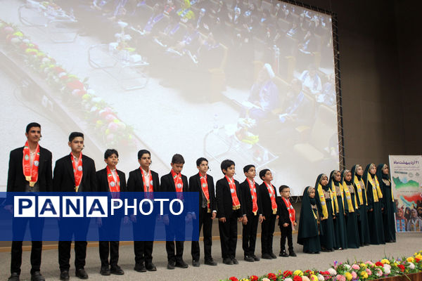 آیین بزرگداشت سالروز تاسیس سازمان دانش‌آموزی در قم-1