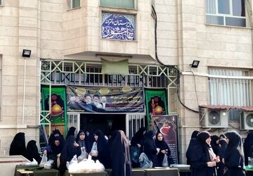 عرض ادب و عزاداری عاشورایی عشاق امام حسین(ع) در شهرری 