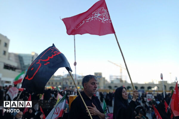 مشهد در سوگ؛ بدرقه باشکوه رهبر شهید انقلاب در جوار بارگاه رضوی/۲