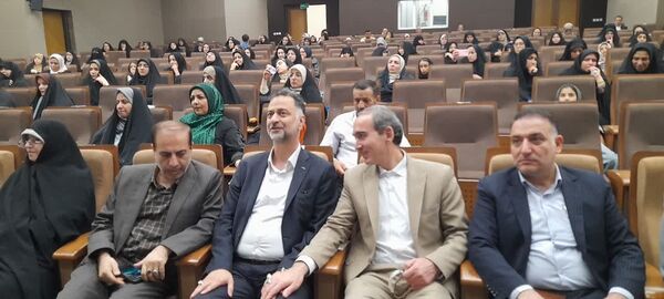 همایش تجلیل از مدرسه یاران استان قم