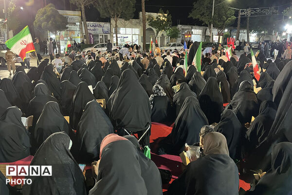 اقامه نماز استغاثه به امام زمان (ع) در میدان امام خمینی (ره )جاجرم