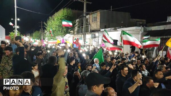 تجمع مردمی معمولان و بخش افرینه در چهلم رهبر و شهیدان میناب