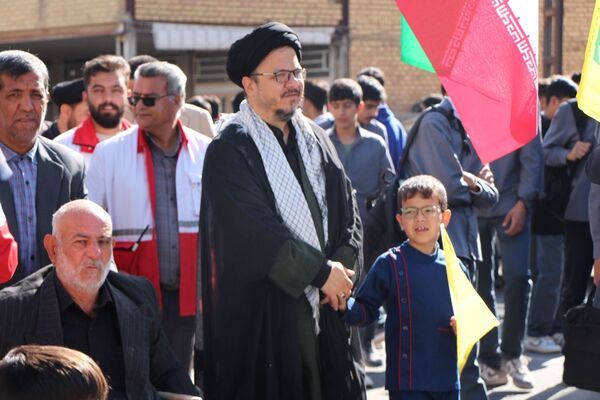 شکوه حضور مردم شهرستان سامان در راهپیمایی یوم‌الله ۱۳ آبان