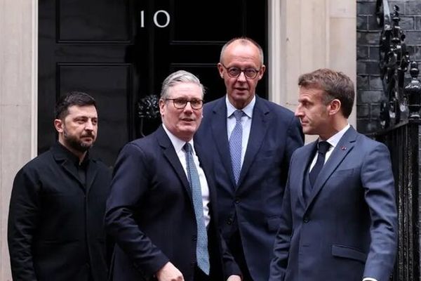 گفت‌وگوی تلفنی ماکرون، استارمر و مرتس با ترامپ درباره اوکراین