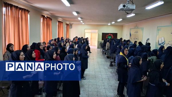 جشنواره دهه فجر مدرسه‌ای