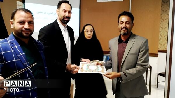 آیین تجلیل از منتخبین کشوری، استانی و منطقه ای طرح و برنامه های حوزه  آموزش  کلات