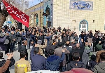 خروش مردم در کوچه‌های شهر صغاد