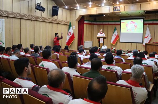 آیین تجلیل از کارکنان و خانواده‌های هلال‌احمر استان همدان همزمان با دهه امامت و ولایت