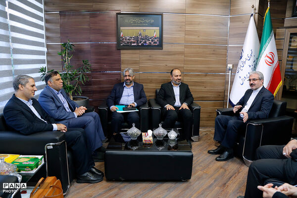 بازدید معاون پرورشی و فرهنگی از مرکز اطلاع‌رسانی و روابط عمومی وزارت آموزش و پرورش