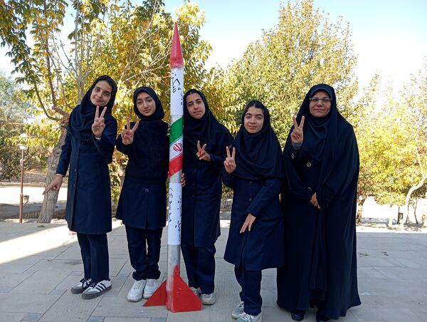 اردوی یک روزه دانش‌آموزان بسیجی همراه با ساخت موشک‌های استکبارستیزی 