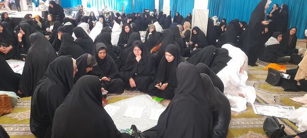 اجتماع بزرگ نوجوانان و جوانان بسیج در نماز جمعه