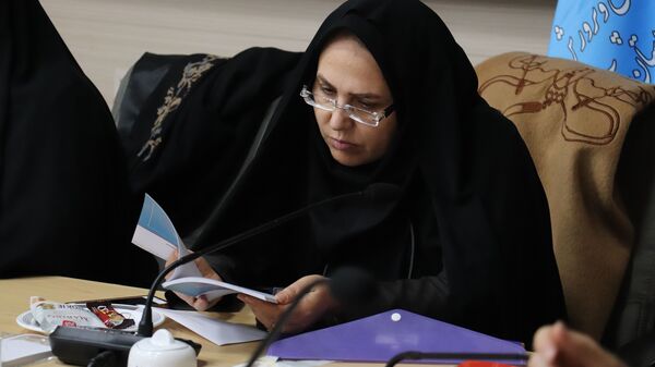 رویداد الگوسازی از زنان موفق و فعال در گفتمان الگوی سوم زن مسلمان